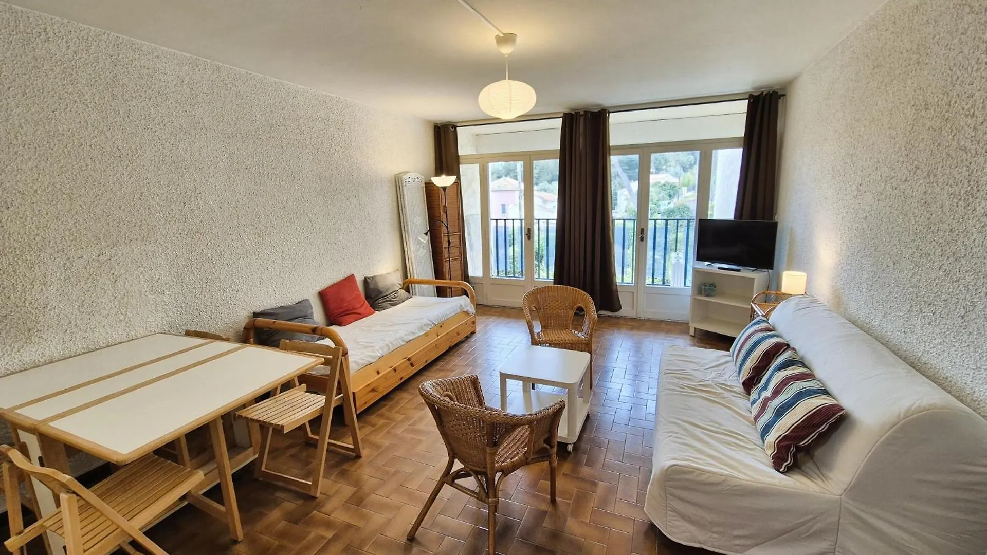 Grand Studio Au Calme Avec Piscine Et A 5 Mn A Pied De La Plage La Seyne-sur-Mer
