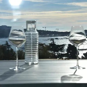 Appartement Avec Vue Et Terrasse, La Seyne-sur-Mer